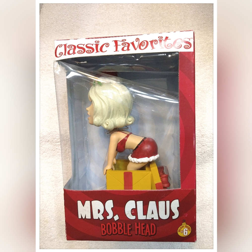 'Mrs. Claus' Holiday Friends Bobble Head - Resin - 6" Tall - w/Box *NEW*